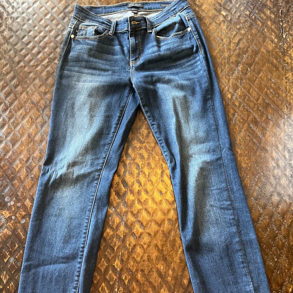 Judy Blue, straight fit, size 7/28 jeans